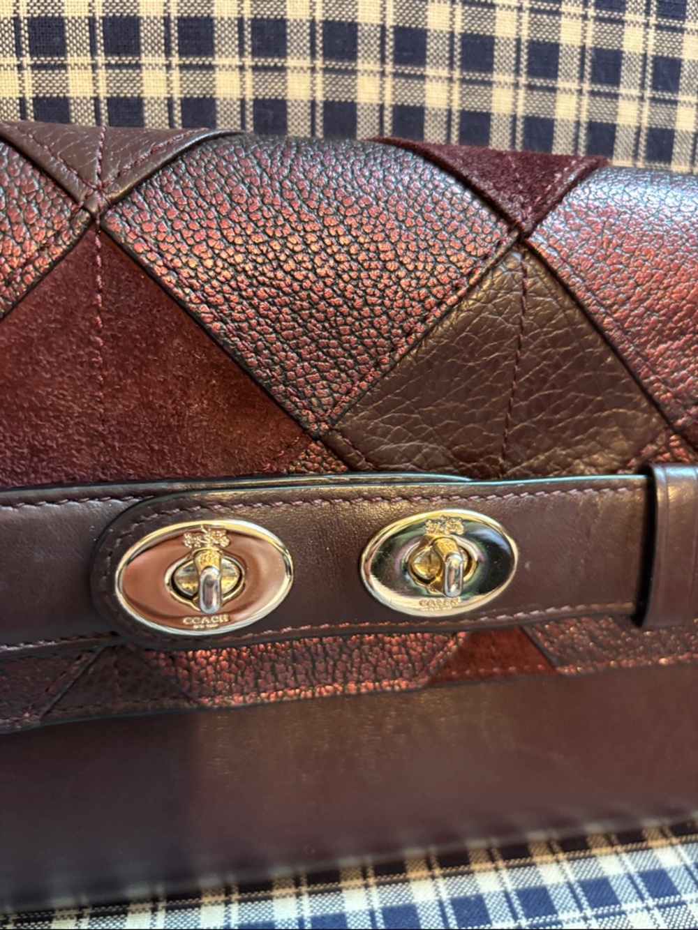 Coach leather and suede patchwork metallic cherry Blake Turnlock clutch - Picture 3 of 14
